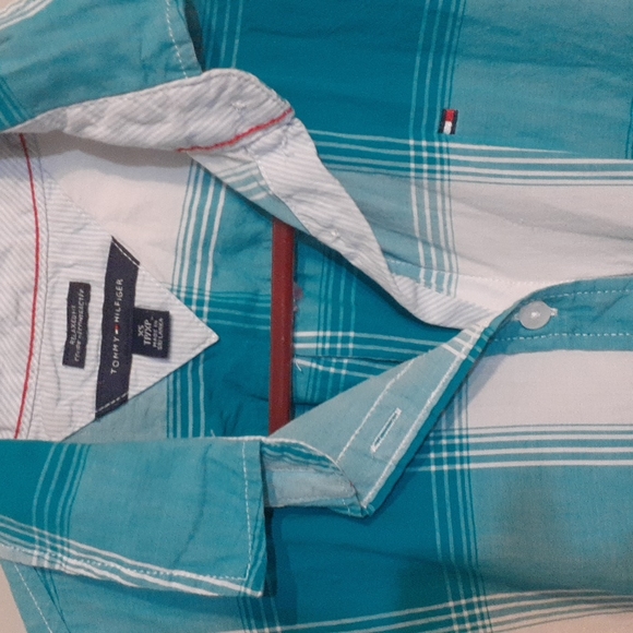 Tommy Hilfiger relaxed fit XS long sleeve button down - Picture 1 of 3